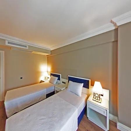 Ξενοδοχείο Mara 4*