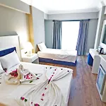 Отель Mara 4*