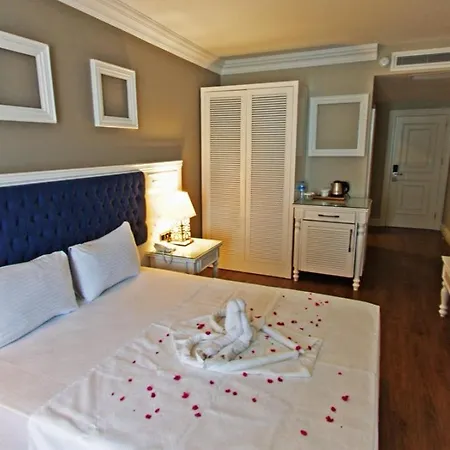 Mara Hotel 4*