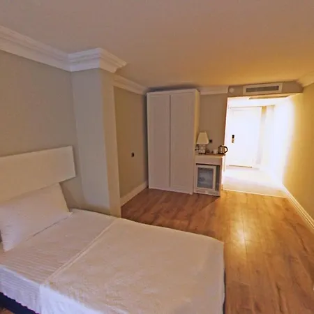 Mara Hotel 4*