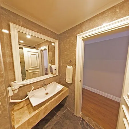 Mara 4* Φετιγιέ